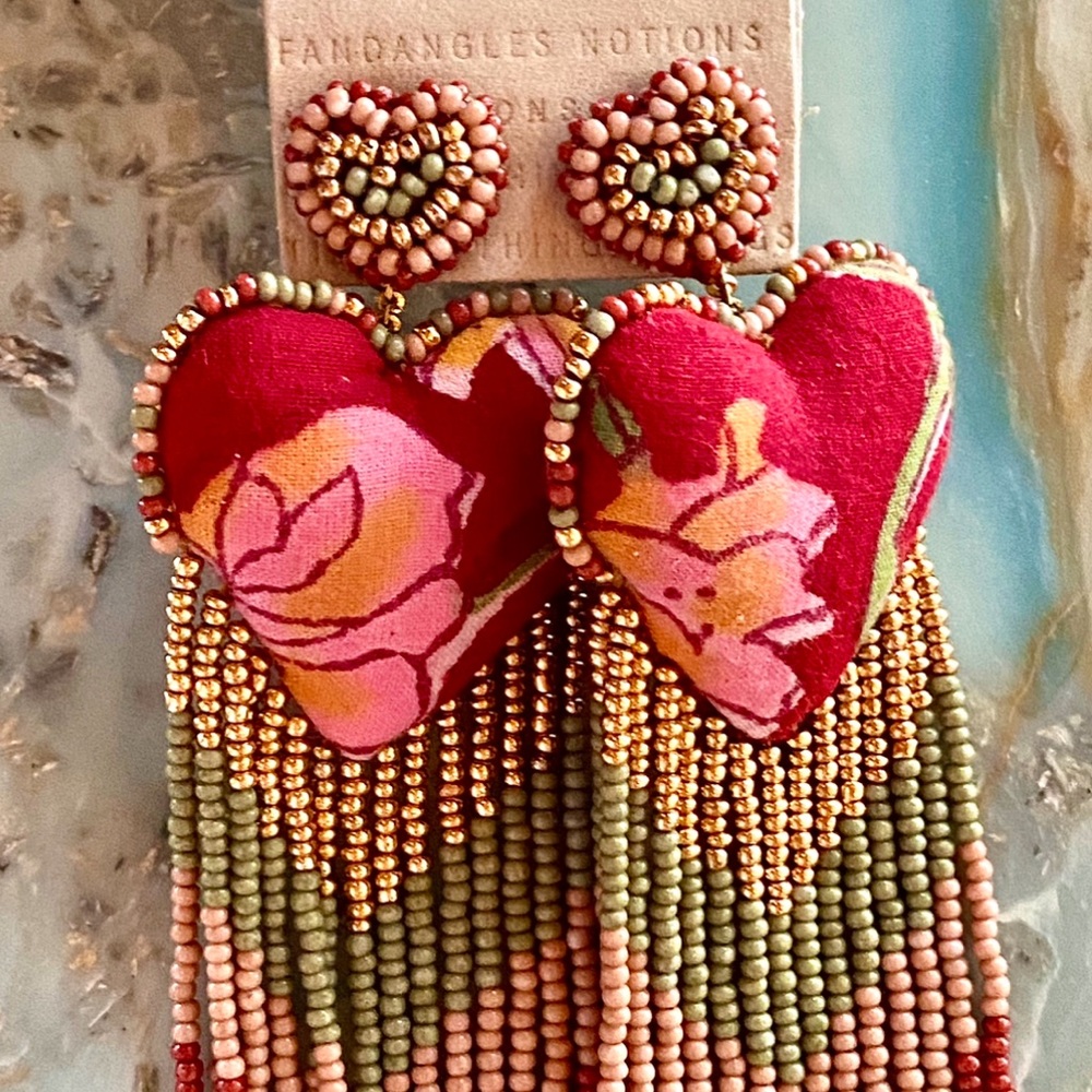 🌺🎉HP🎉🌺 NWT Anthropologie Deepa Beaded Heart Fringe Chandeliers - Picture 10 of 16